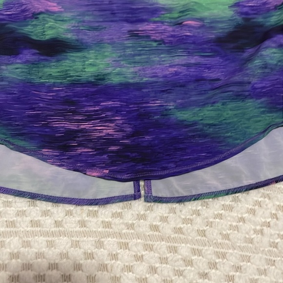 Lululemon Real Quick Singlet in Rio Nights - Picture 4 of 10